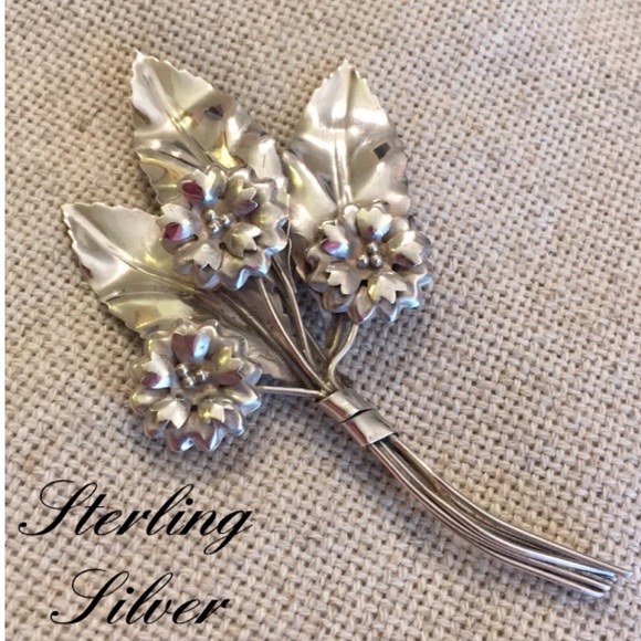 Vintage Sterling Silver Floral Bouquet Flower Pin - Picture 5 of 14